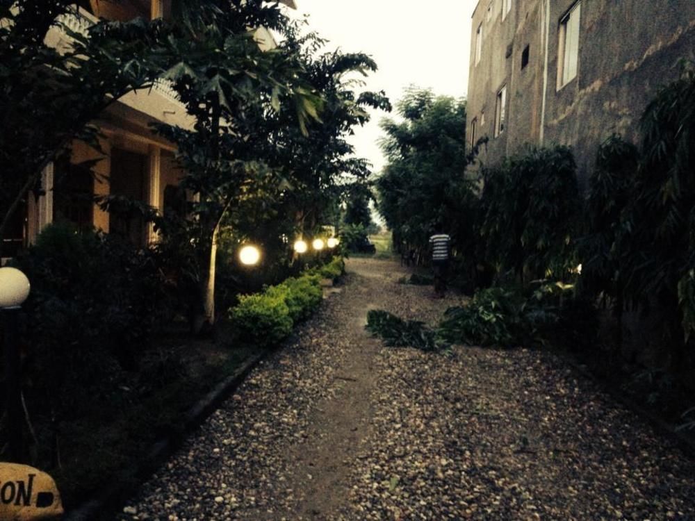 Jungle Sunset Camp Otel Sauraha Dış mekan fotoğraf