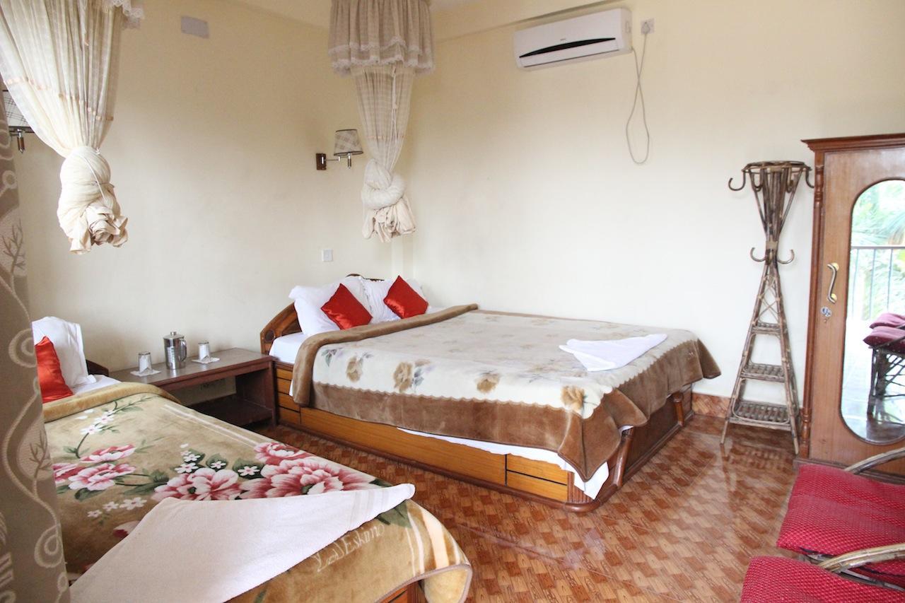 Jungle Sunset Camp Otel Sauraha Dış mekan fotoğraf
